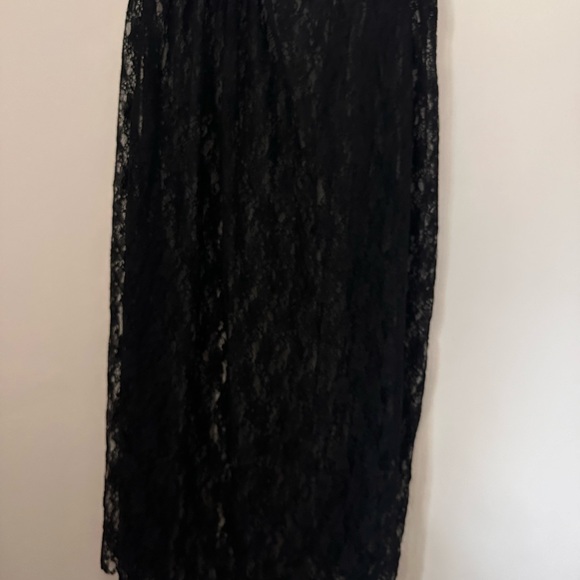 Black lace skirt midi, lace skirt featuring a midi length, column silhouette - Picture 5 of 5